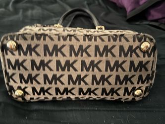 Michael Kors Jet Set Signature Jacquard Medium Pocket Tote
