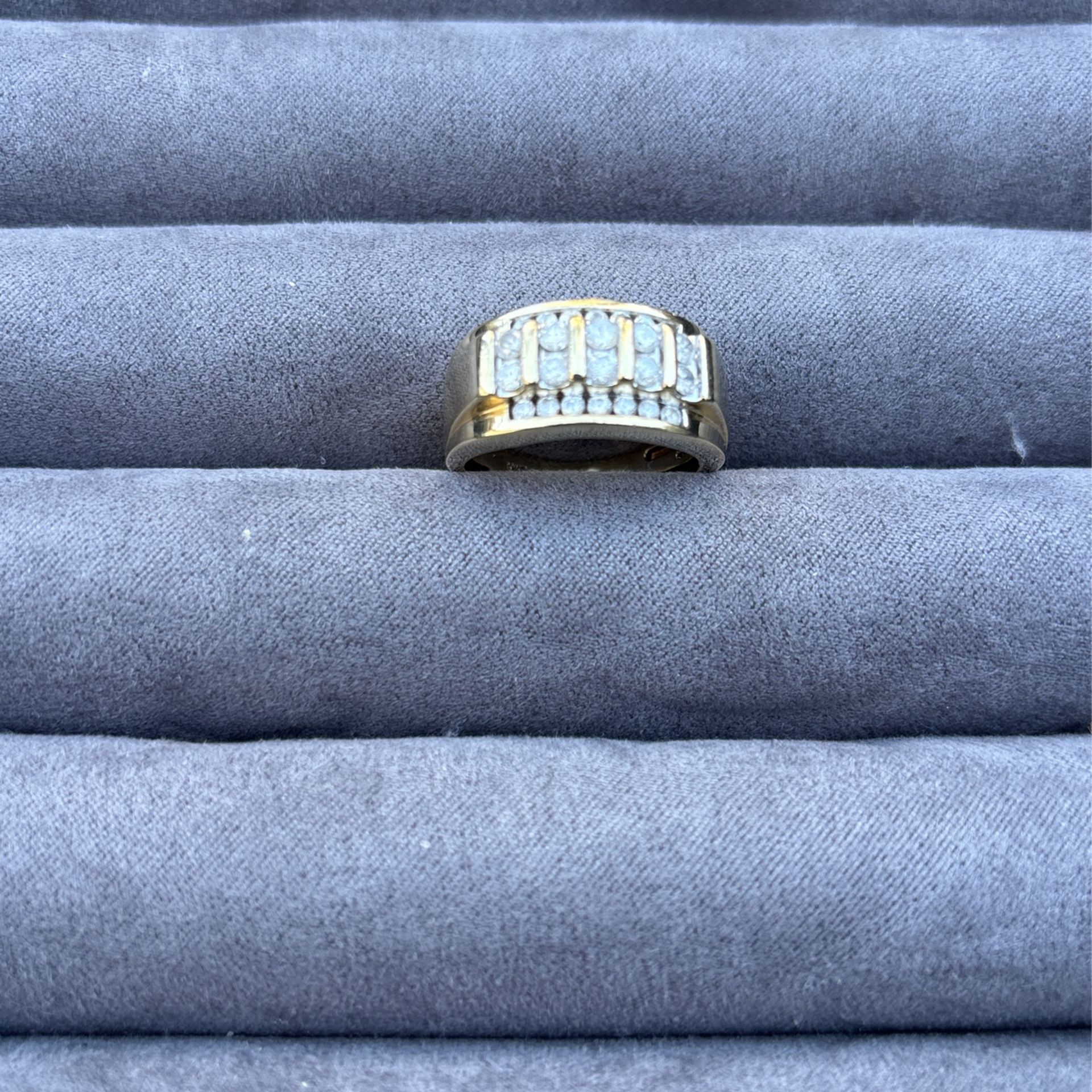 Gents 1 1/2 Karat Diamond Yellow Gold Ring Size 10 