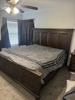 Wood Bed Set