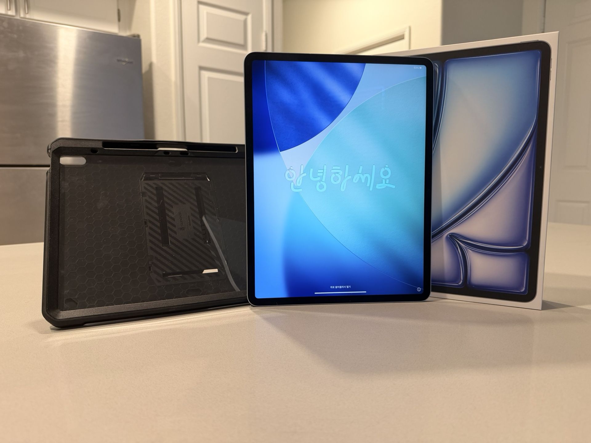 13-inch iPad Air Wi-Fi + Cellular 128GB - Blue