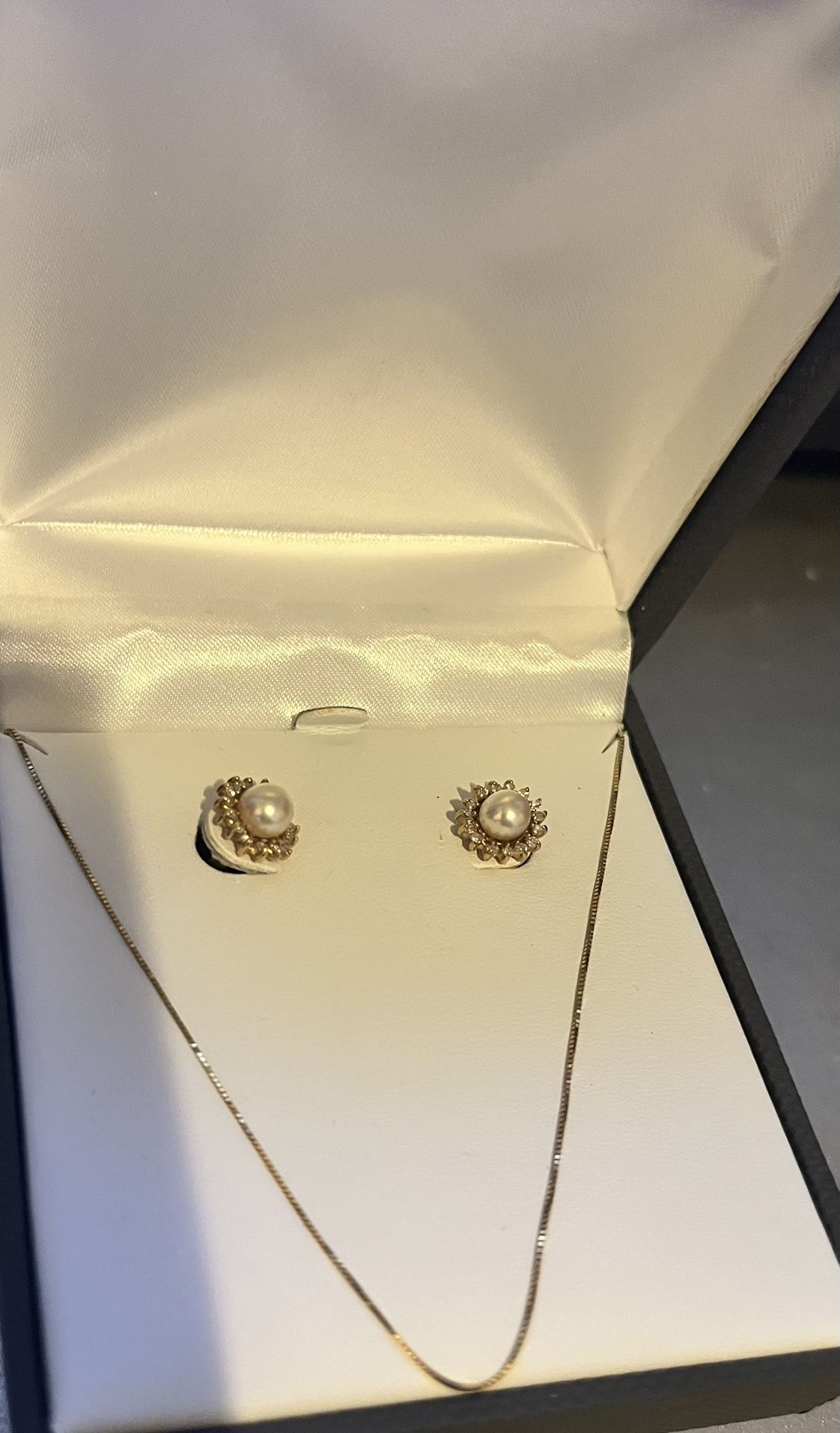 Real Pearl With Diamond 14k