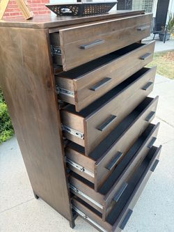 6 Drawer Dresser