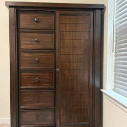 Hudson Pecan 8 Drawer Wardrobe