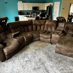 Living Room Set Up $550