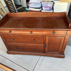 Dresser & Full Size Bed Frame (matching)