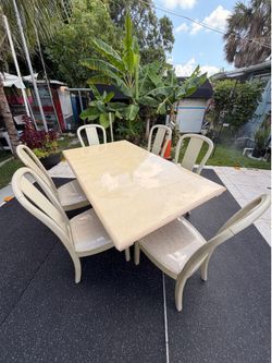Large 6 seater dining table