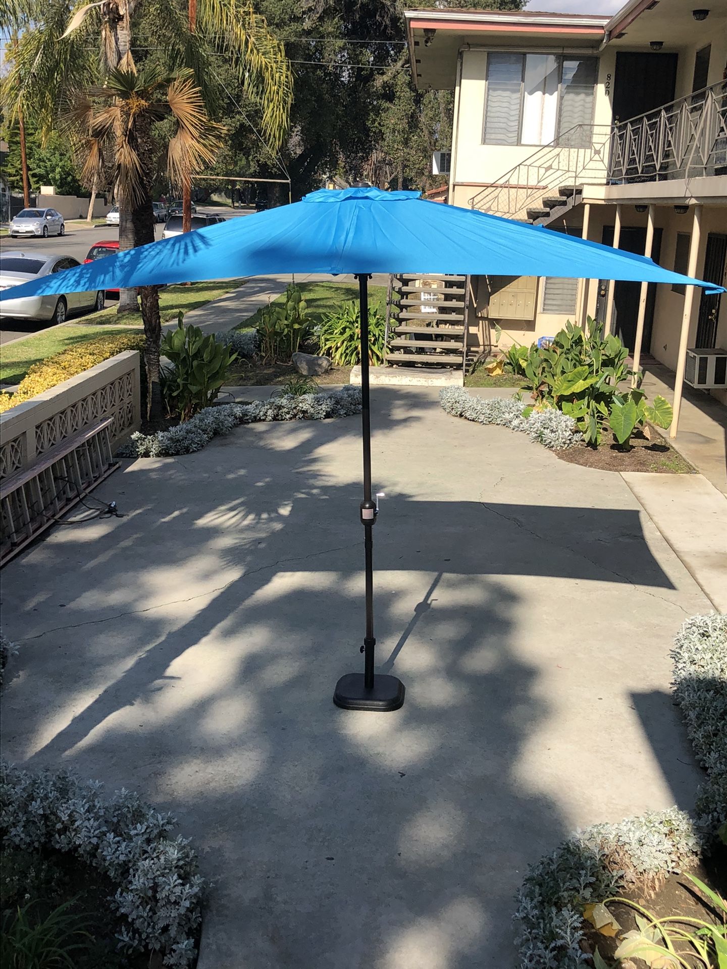 10’ X 6.5” CRANK RECTANGULAR PATIO UMBRELLAS