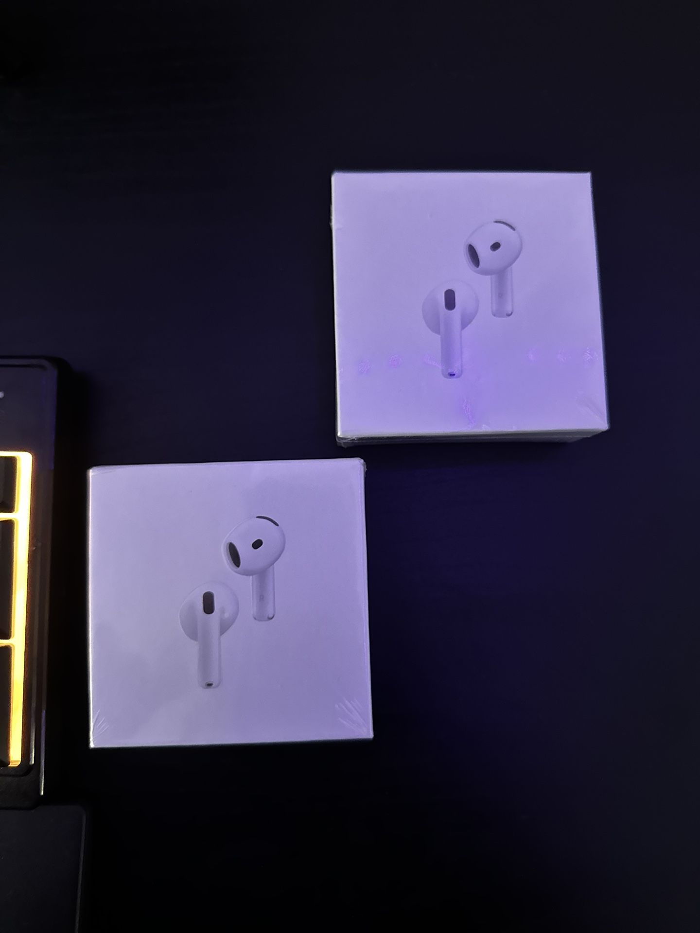 AirPods 4 – The Latest Generation of Wireless Freedom!