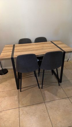 Dining table and 4 gray chairs