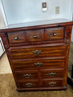 Chest of drawers- bedroom