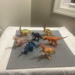 Lot Of 7 Vantage Dinosaurs 