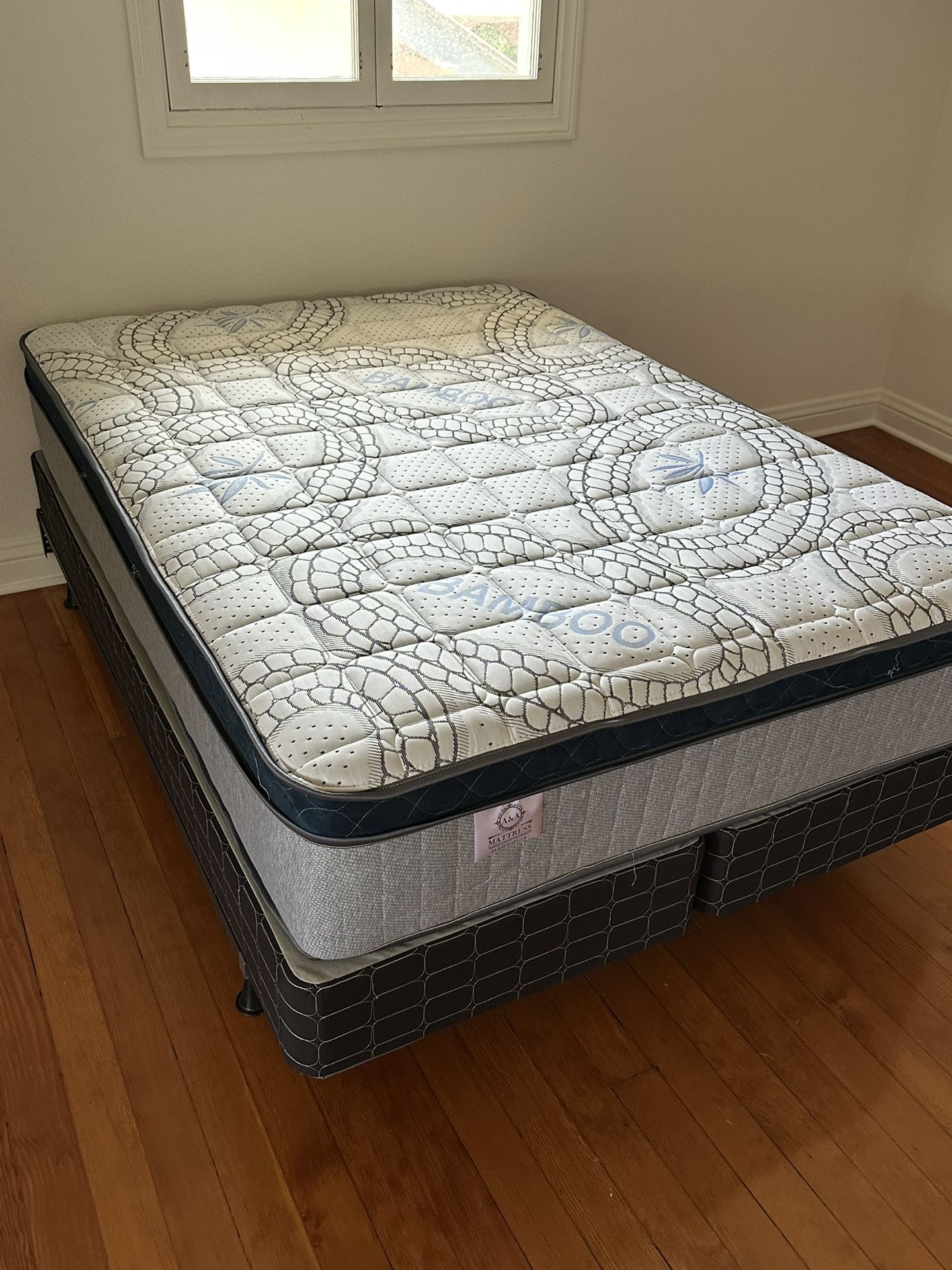 Full Size Mattress Pillow Top 12” Thick. All Sizes Available. Same Day Delivery. Brand New Mattresses