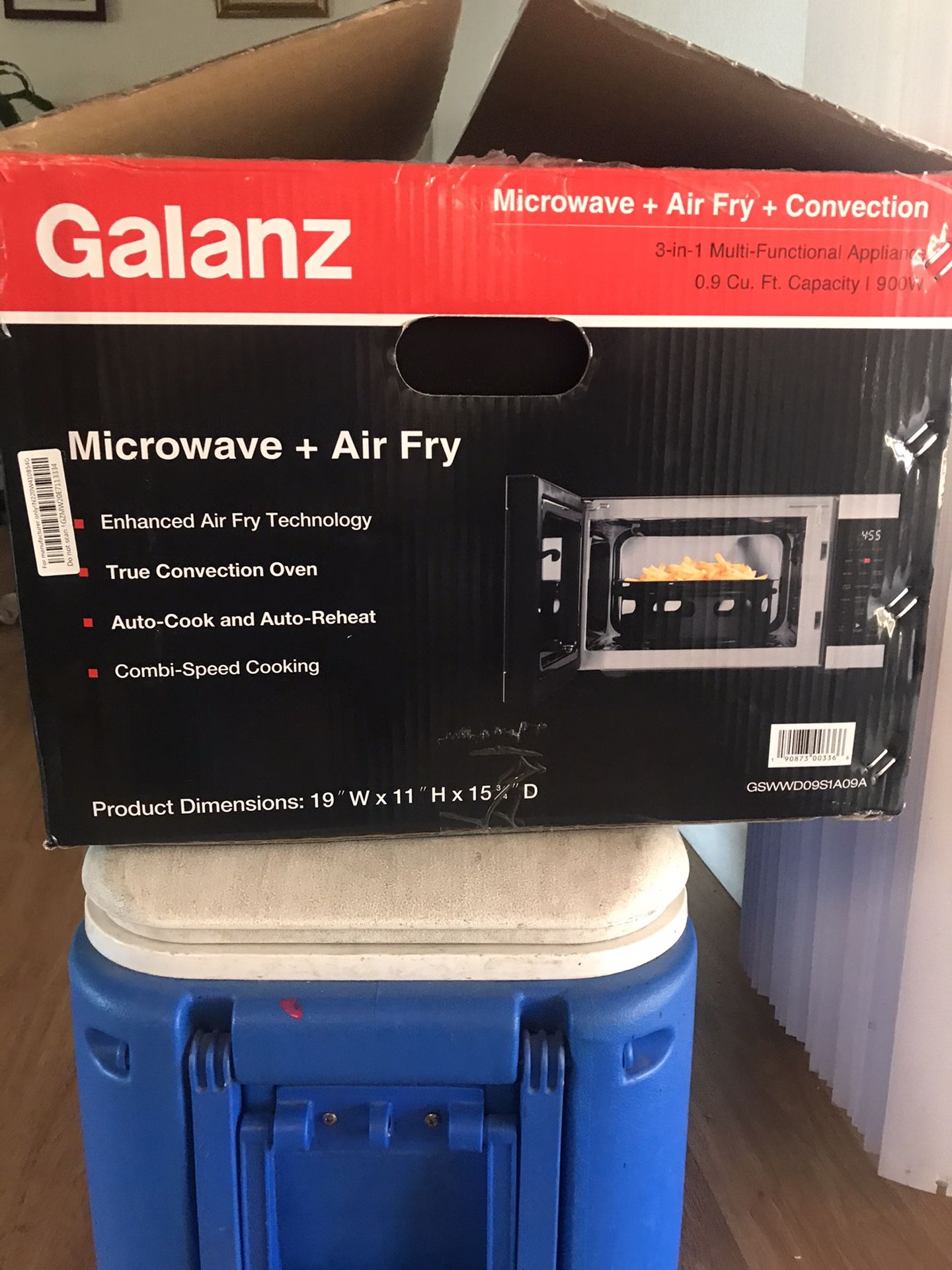 GSWWD09S1A09A by Galanz - Galanz 0.9 Cu Ft Air Fry Microwave Oven