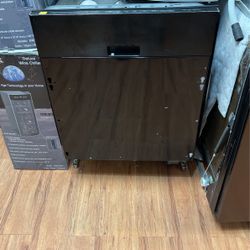 JENNAIR PANEL READY DISHWASHER  24” OPEN BOX