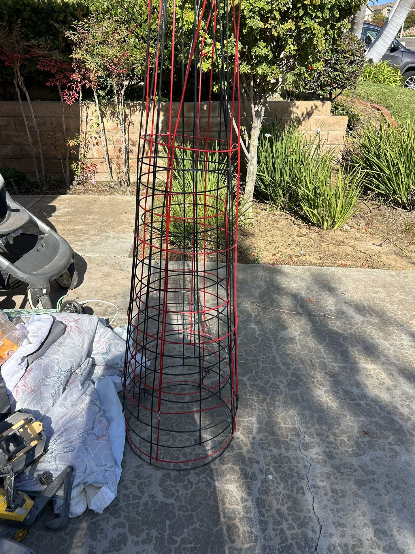 Free Tomato Cages
