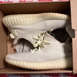 Yeezy Butters, 9.5. 