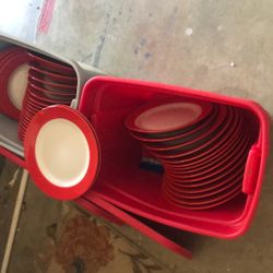 40 Ceramic Dinner Plates