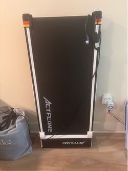 Walking pad with remote