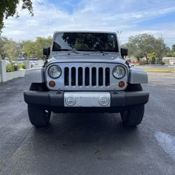 2013 JEEP WRANGLER UNLIMITED SAHARA