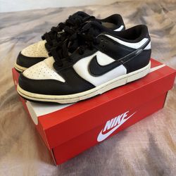 Nike Panda Boy size 3