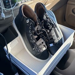 Ugg Super Cute Shoes Black Size 8