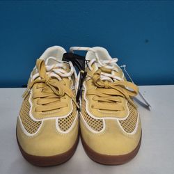 Yellow Low-Top Sneakers with Gum Sole