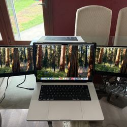 MacBook M3 Pro