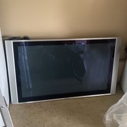 42” HDTV Hitachi