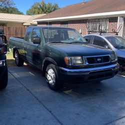 2000 Nissan Frontier 