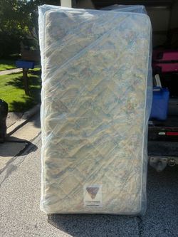 Twin mattress