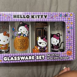 Hello Kitty Glassware Set 
