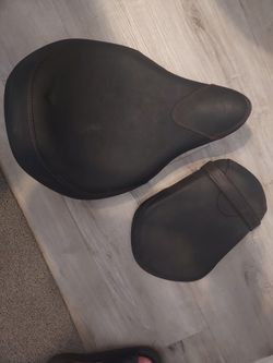 Yamaha Bolt OEM Seats