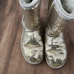 Ugg Size 6 