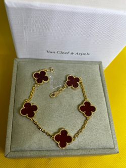 Van Cleef & Arpels Gold Necklace