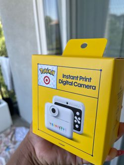 Pokemon Instant Print Digital Camera Limited Edition