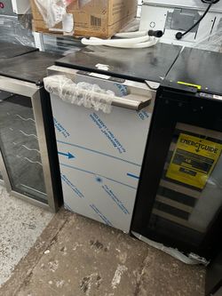 15 inch Electrolux ice maker