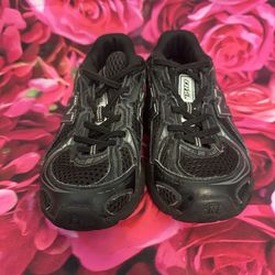 New Balance kids shoes size 13