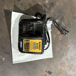 Dewalt 20volt Charge