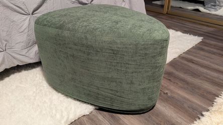 Brand New! Retro Style Ottoman/Slipper Seat