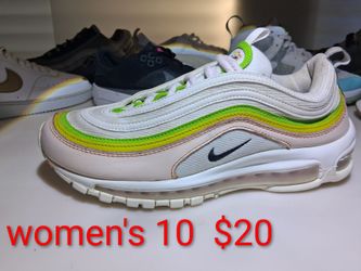 Excellent condition air max