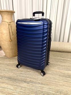 Samsonite Spin Tech 6 Medium Check-in Spinner Suitcase
