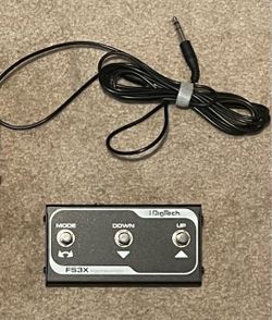 DigiTech FS3X Three-Button Footswitch