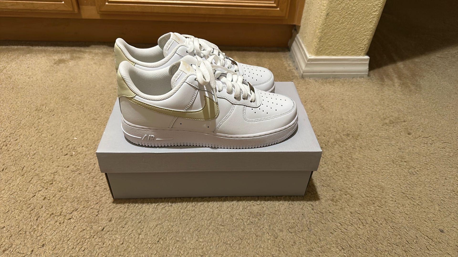 Nike Air Force 1, Men’s Size: 8.5
