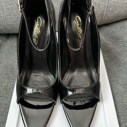 Women’s Black Heels