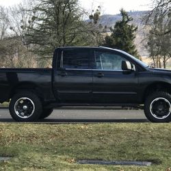 Nissan Titan 
