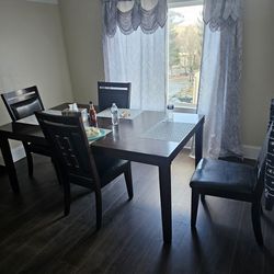 furniture dining table and chairs