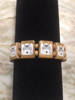 Wolf jewelry bracelet
