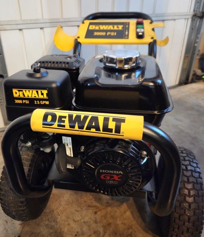 DeWalt Power Washer w HONDA GX Engine