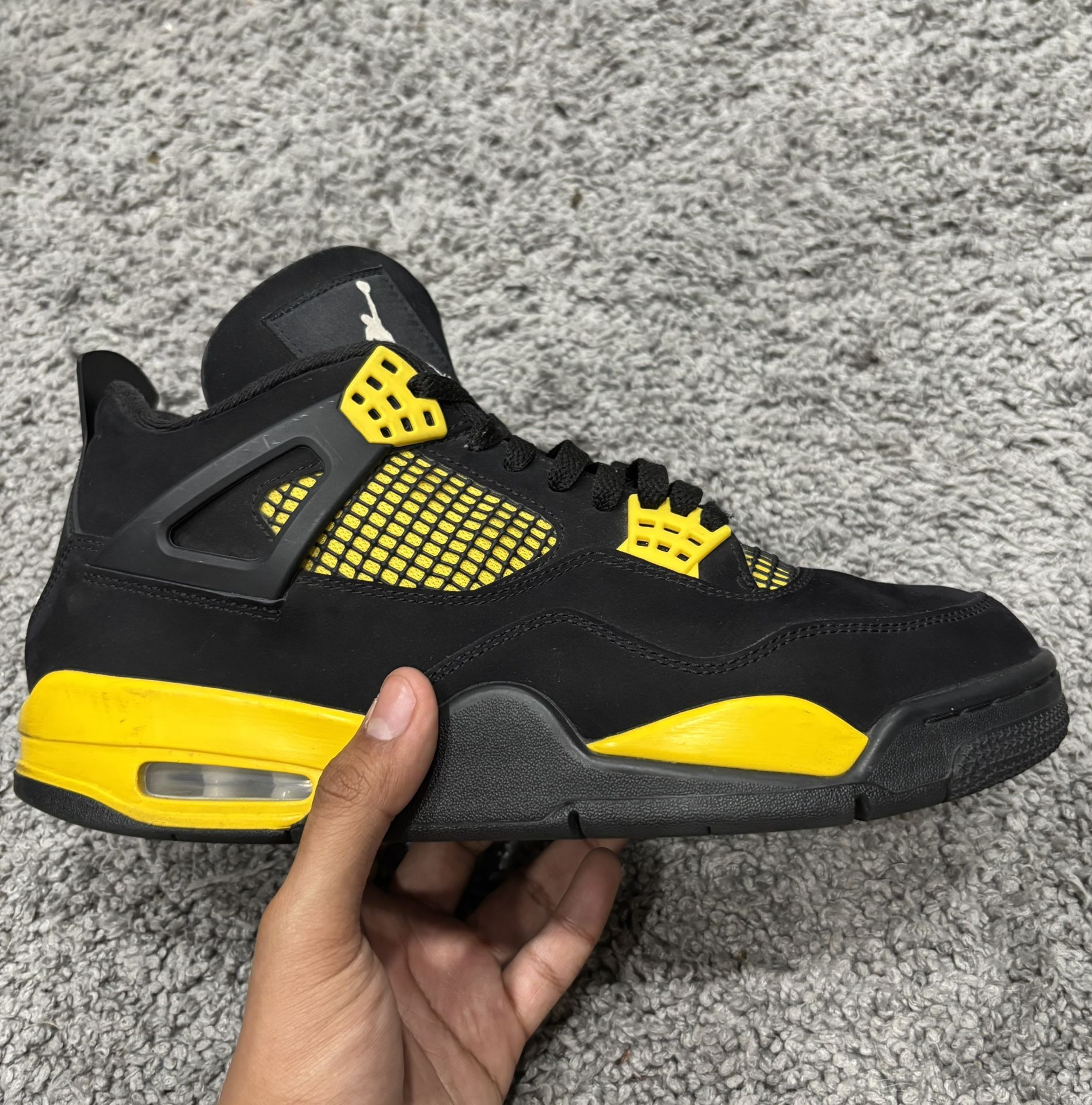 Jordan 4 “yellow Thunders”
