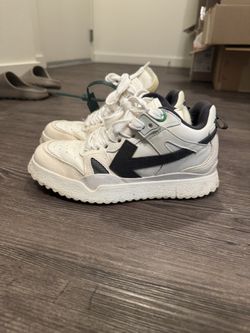 Off-white Sneaker Size 39